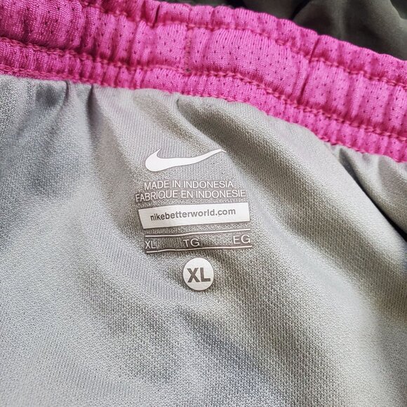 Nike Tempo Running Shorts Women Size XL Athletic Workout Gym Casual Lightweight - Picture 3 of 13
